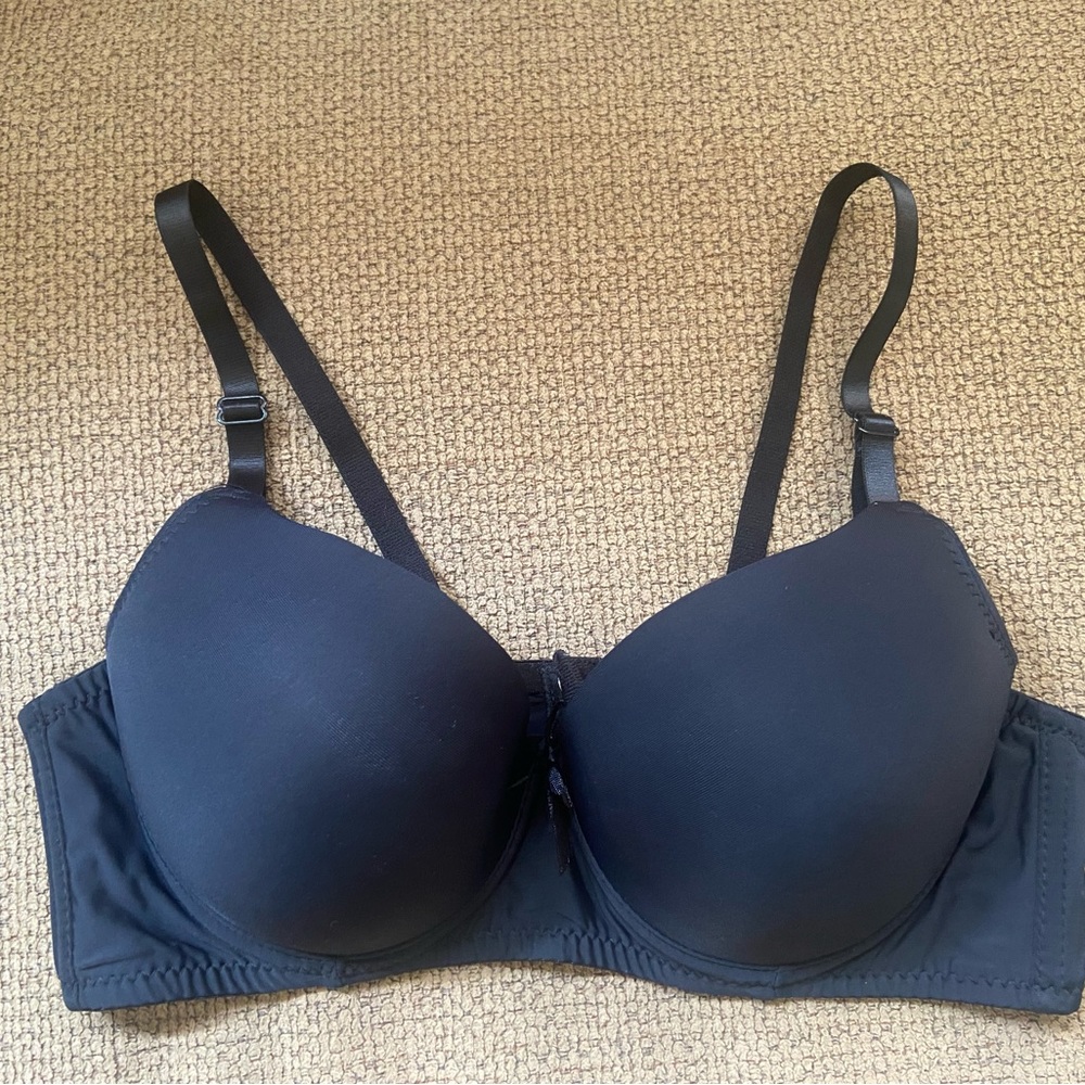 Black Pink lover Push Up Tee Shirt Bra in 38B